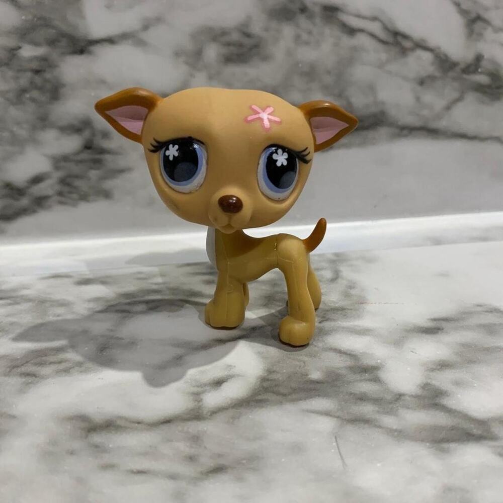 Littlest pet shop greyhound